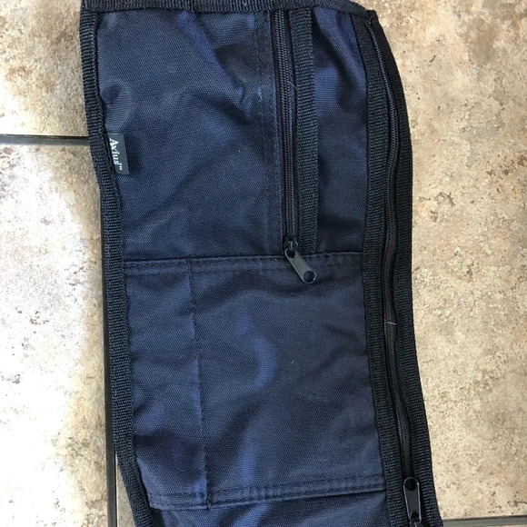 RUBBERMAID - car storage accessories - Picture 8 of 12